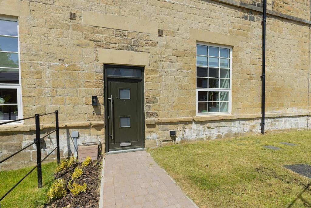 Bobbin Row - Grade 2 Listed Property With A Beautiful Design With Access To Leeds Leeds  Exterior photo